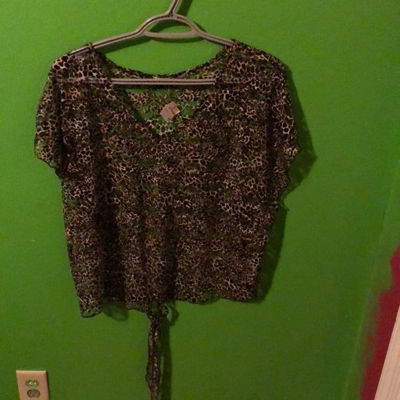 Leopard top - Picture 2 of 4